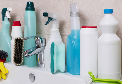 浴室清潔與維護(hù) 必備清潔用品與五金工具